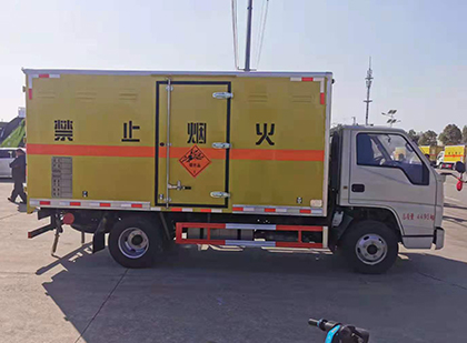 马山爆破器材运输车技术升级与安全合规新趋势